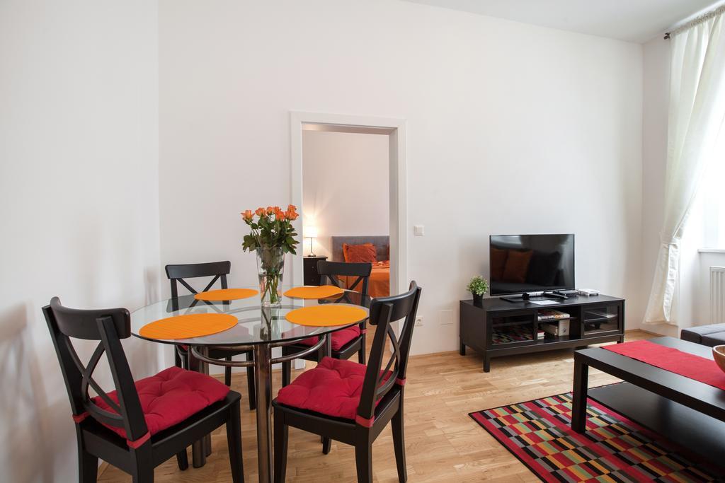 Apartment Theresiengasse Wenen Kamer foto